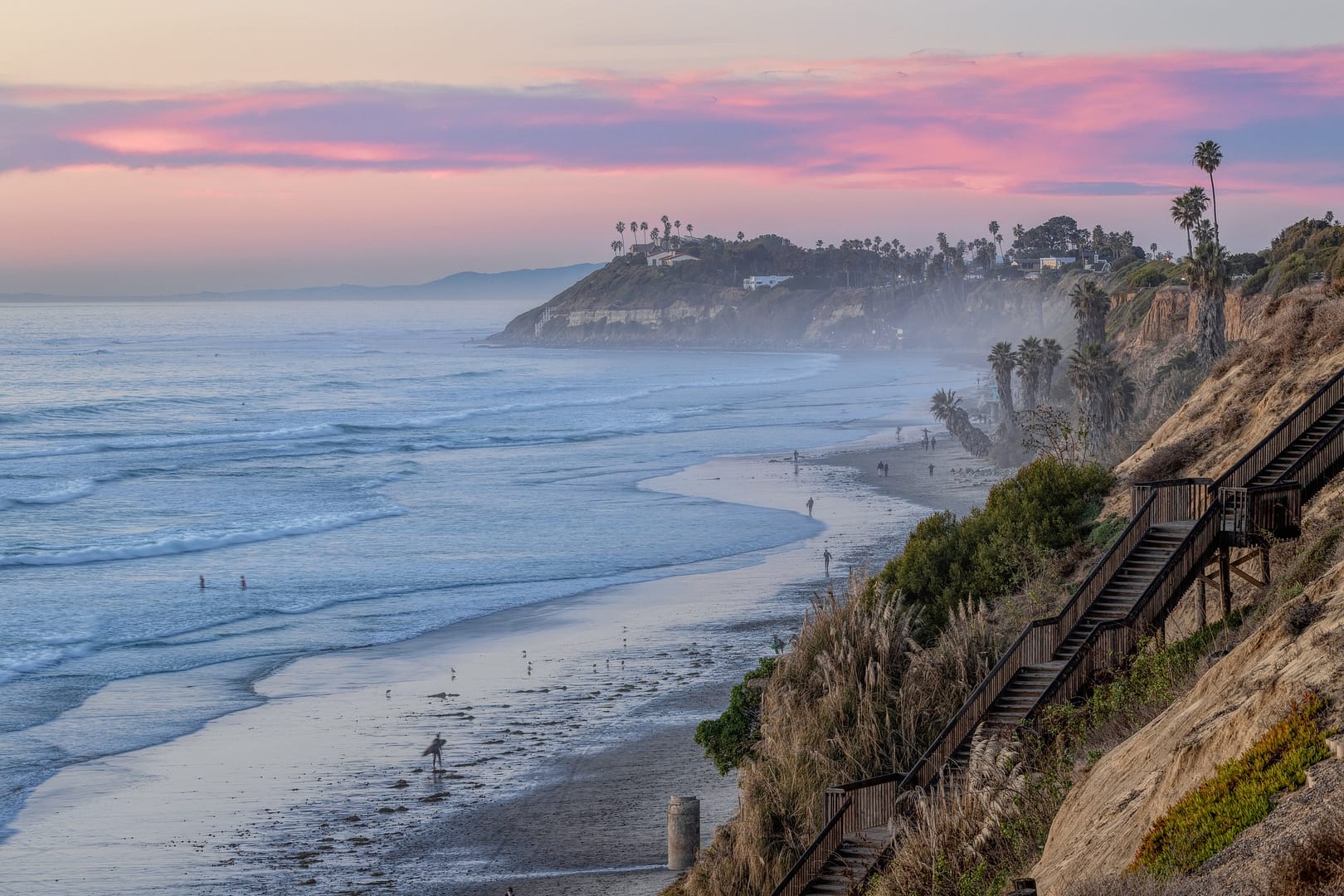 San Diego coast with sunset, which is one of the geographies Aldrich is based in. Aldrich was recently names the Best in Accounting for Service Excellence in 2024 by ClearlyRated.