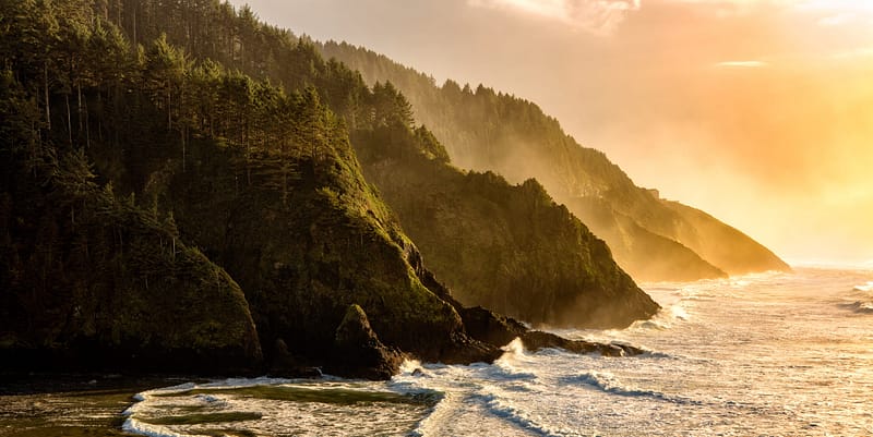 Golden hour over the Oregon Coastline